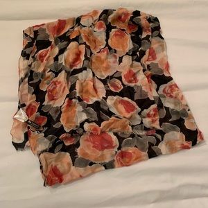 Niquead Floral Scarf